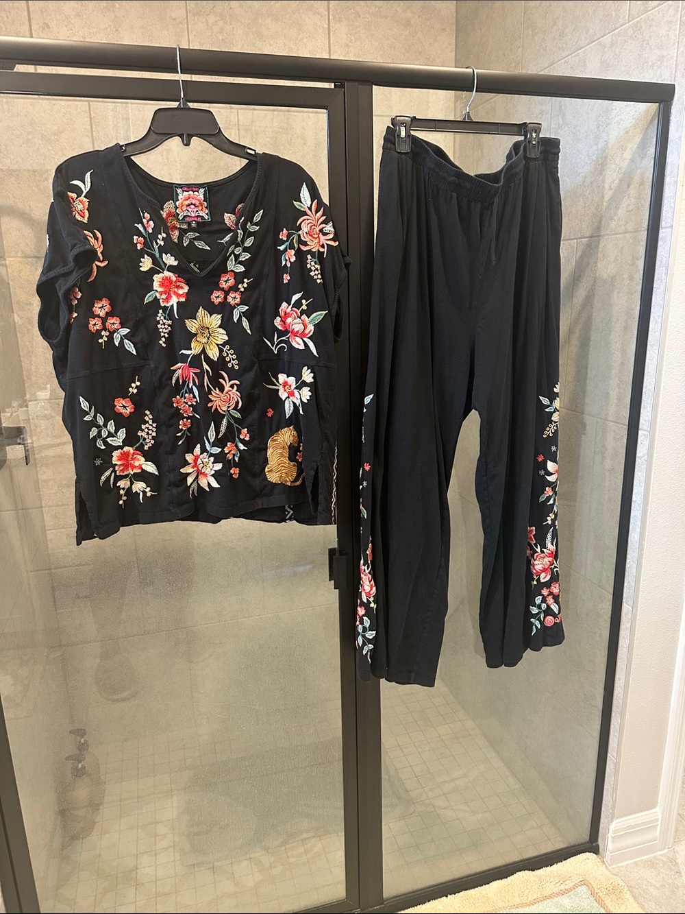 Johnny Was Black Floral Embroidered Top and Pants Set